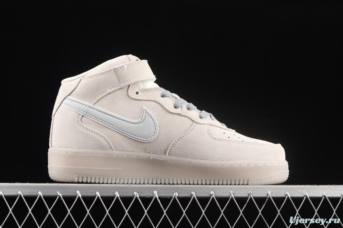 Reigning Champ x NIKE Air Force 120th 07 Mid defending champion six generations of 3M reflective Zhongbang casual board shoes GB0902-112