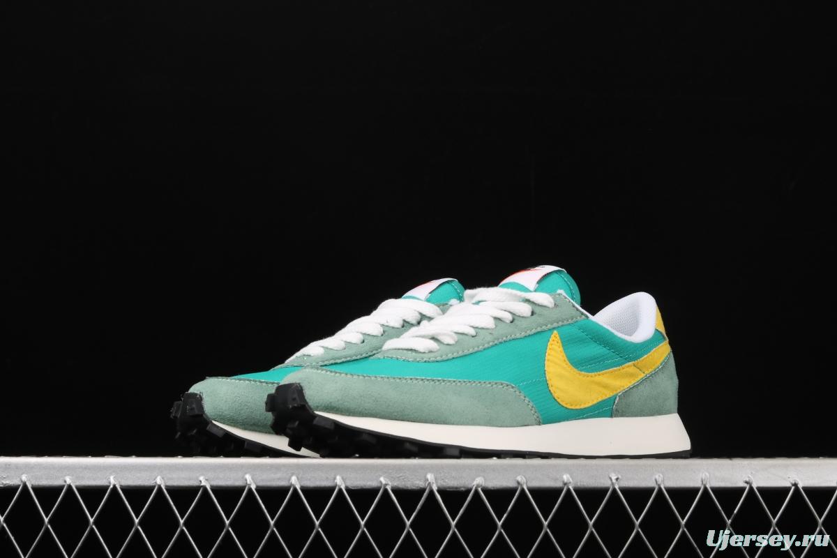 NIKE Air Daybreak Breaking Dawn series embroidered color hook waffle retro leisure sports jogging shoes DA0824-300