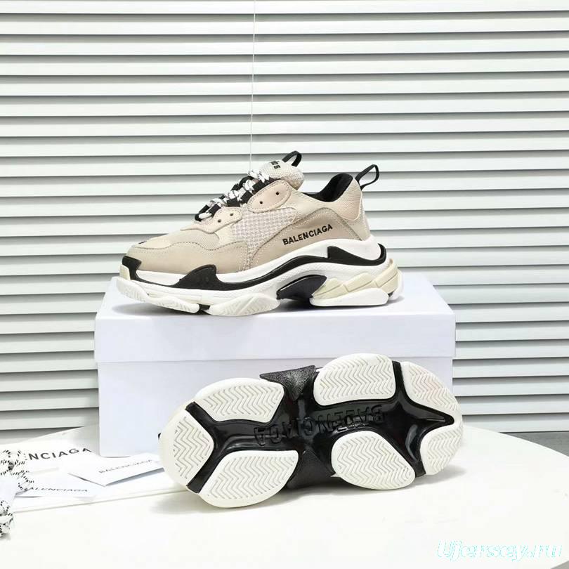 Men/Women Balenciaga Triple S  Sneaker Khaki/Black