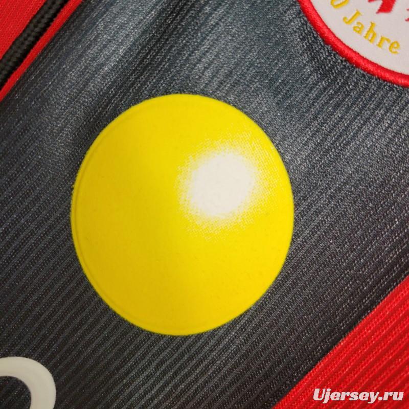 Retro 98/00 Eintracht Frankfurt Home Jersey