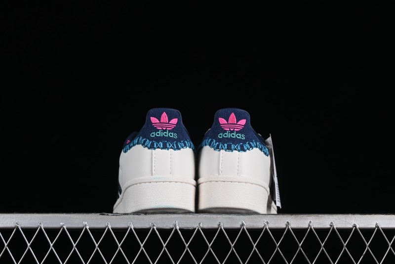 Adidas Originals Superstar Casual Sneakers with Shell Toe Design - ID1139
