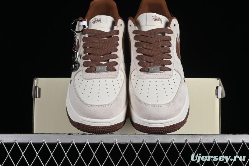 Nike Air Force 1'07 Low  Casual Sneakers