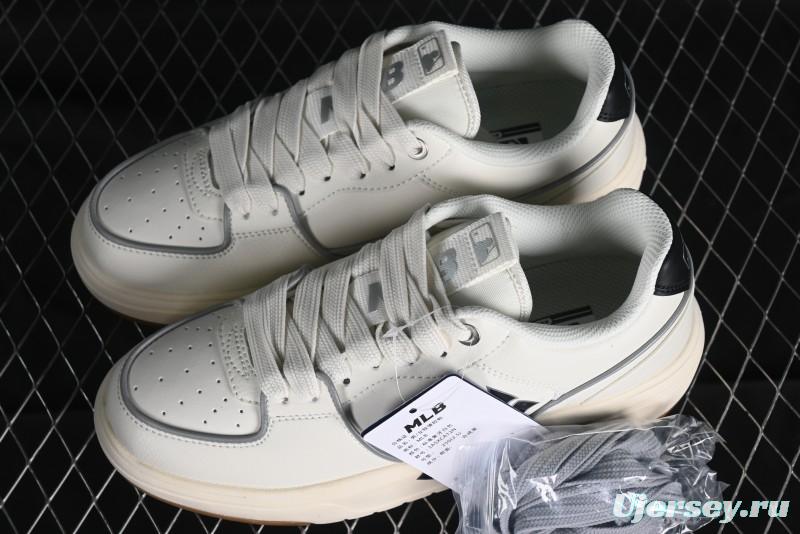 MLB Chunky Liner Basic New York Yankees Thick Sole Platform Sneakers with 6cm Height Increase - 3ASXCA12N50IVS