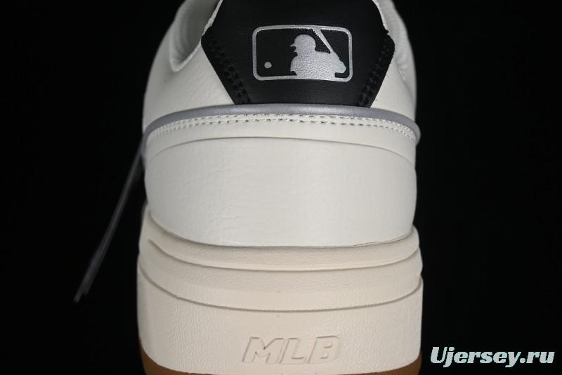MLB Chunky Liner Basic New York Yankees Thick Sole Platform Sneakers with 6cm Height Increase - 3ASXCA12N50IVS