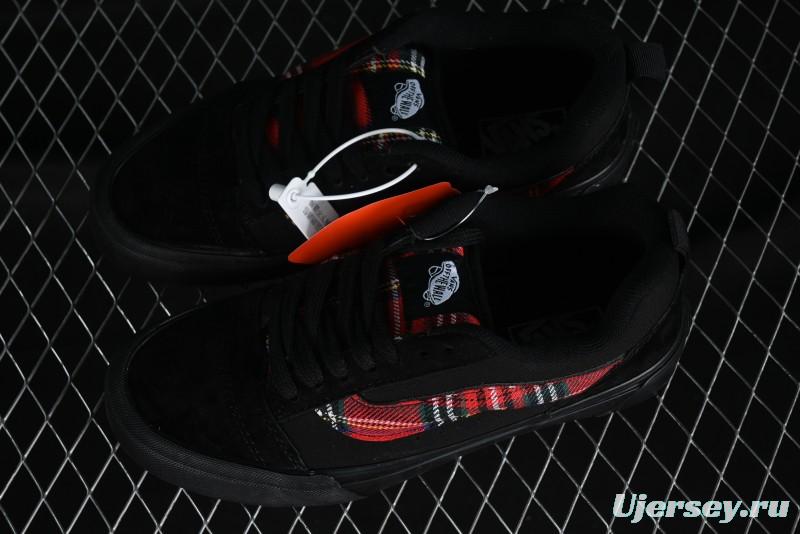 Vans Classics Knu Skool Retro Sneakers with Enlarged Toe and Thickened Trim - VN0009QC3N6