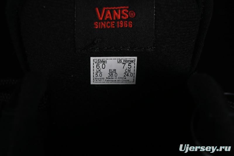 Vans Classics Knu Skool Retro Skate Shoes with Thickened Tongue and Oversized Toe - VN0009QCB9P