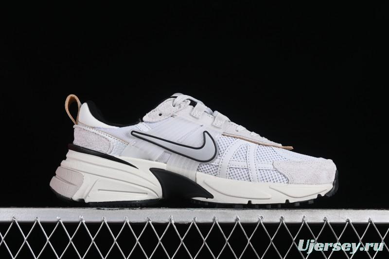 Nike Runtekk V2K Retro Low-Top Running Shoes with Cushlon Midsole and Distressed Effect - FN6703-002