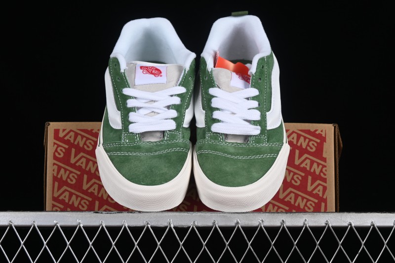 Vans Classics Knu Skool Retro Sneakers with Enlarged Toe and Thickened Trim - VN0009QCKGR