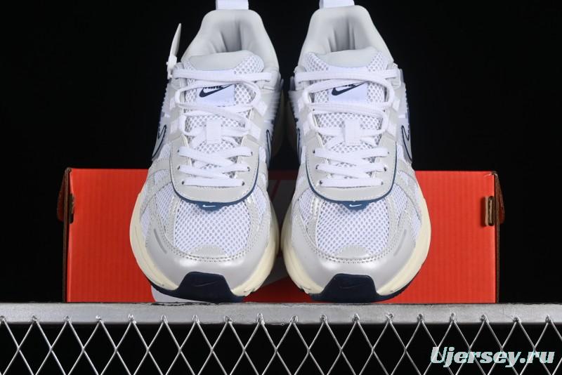 Nike Runtekk V2K Retro Low-Top Running Shoes with Cushlon Midsole - FD0736-102