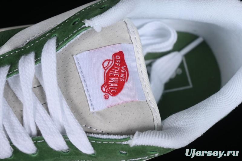 Vans Classics Knu Skool Retro Sneakers with Enlarged Toe and Thickened Trim - VN0009QCKGR