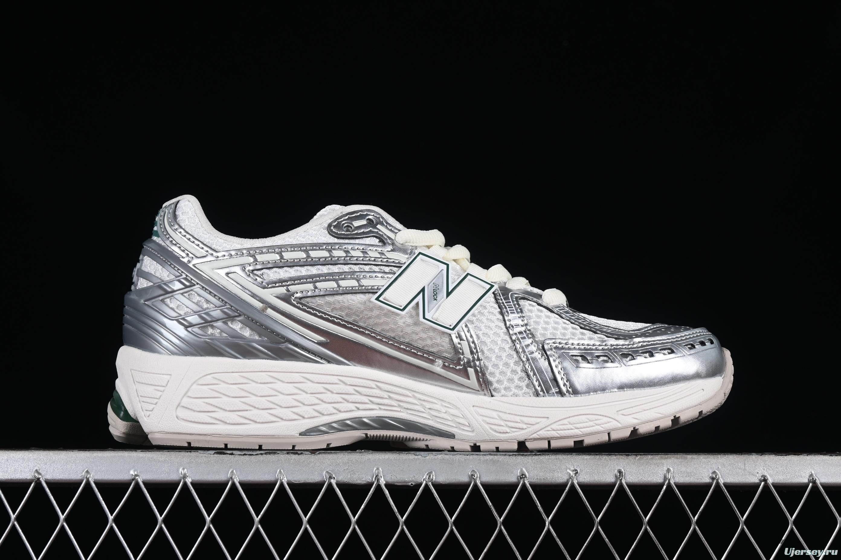 New Balance 1906 Series Retro Dad Style Casual Running Shoes - W1906REE