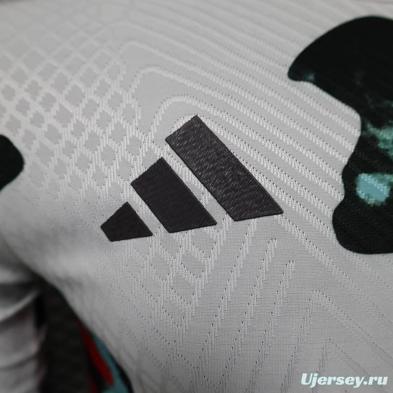 Player Version 24/25 Bayern Munich Pre-Match Jersey With Special Patterns