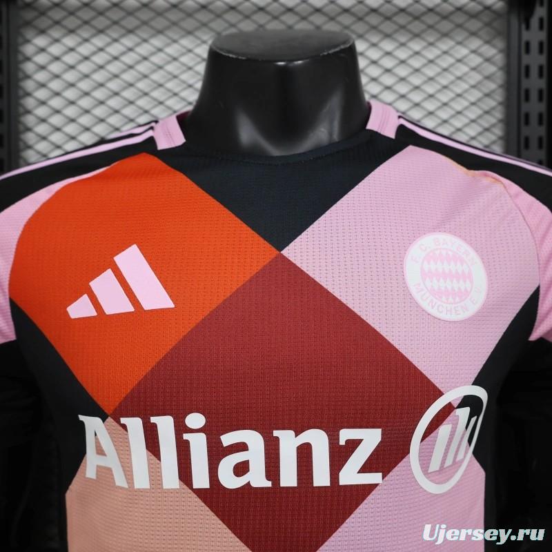 25/26 Player Version Bayern Munich Training Grid Pattern Jersey