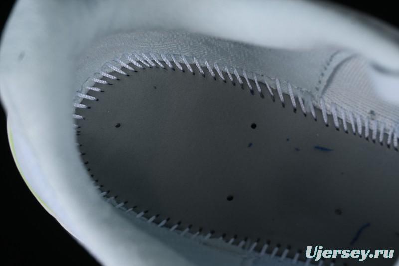 New Balance Fresh Foam x Vongo V6 Ultra-Lightweight Low-Top Casual Running Shoes - WVNGOLI6