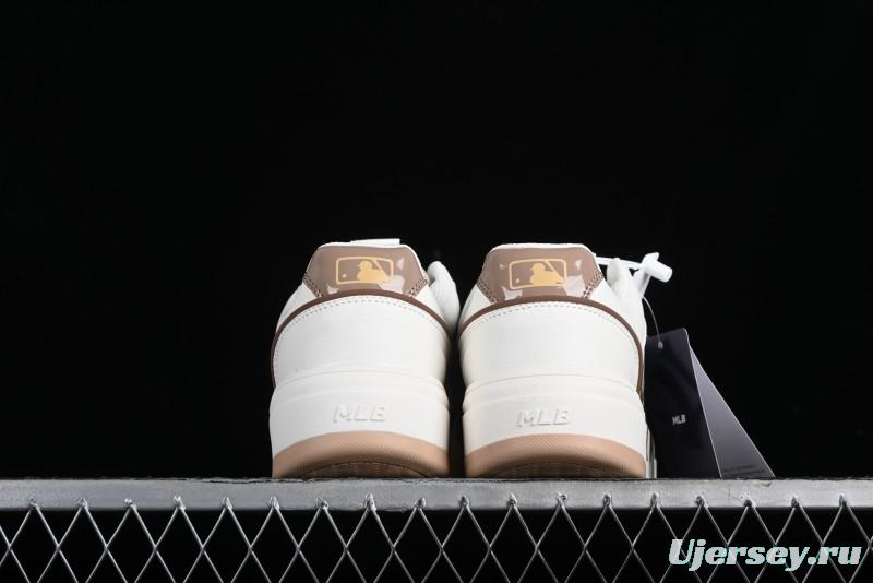 New York Yankees MLB Chunky Liner Basic Height Increasing Casual Sneakers - 3ASXCLB3N50BRS