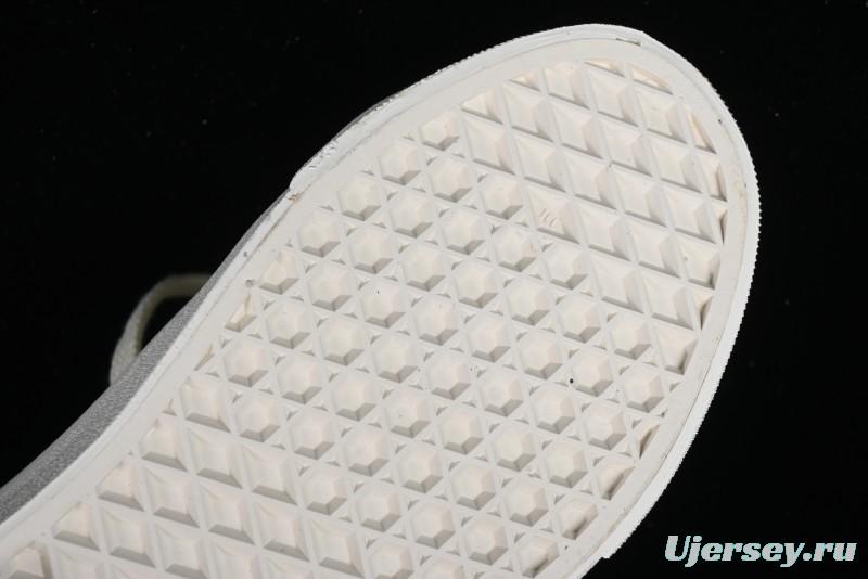 Vans Old Skool Reissue 136 Classic Low-Top Skate Shoes with Detachable Cushioned Insole - VN000MT6QC5