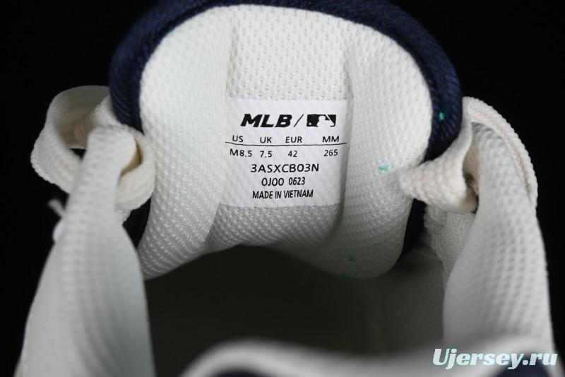 MLB Chunky Liner Basic New York Yankees Thick Sole Casual Sneakers with 6cm Height Increase - 3ASXCBO3N07NYD