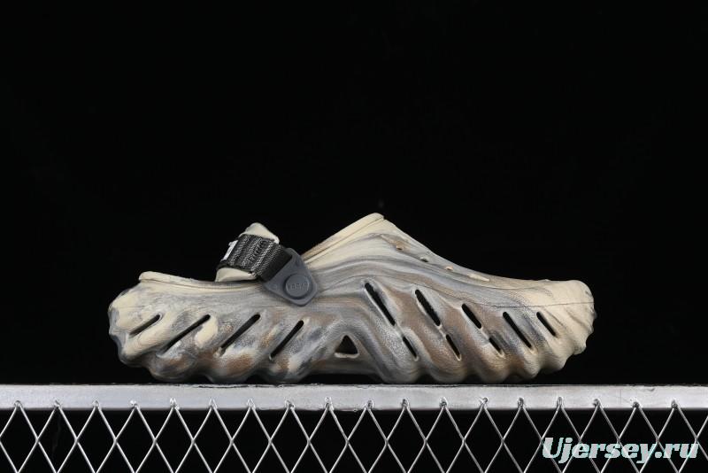 Crocs Classic Clog Slip-On Beach Sandals with Ventilation Holes - B.D4