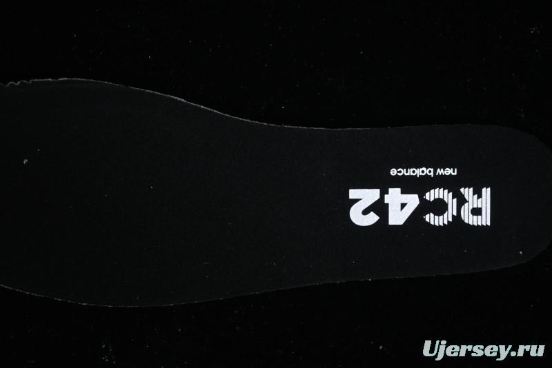 New Balance RC24 Series Retro Football-Inspired Casual Sneakers - URC42LB