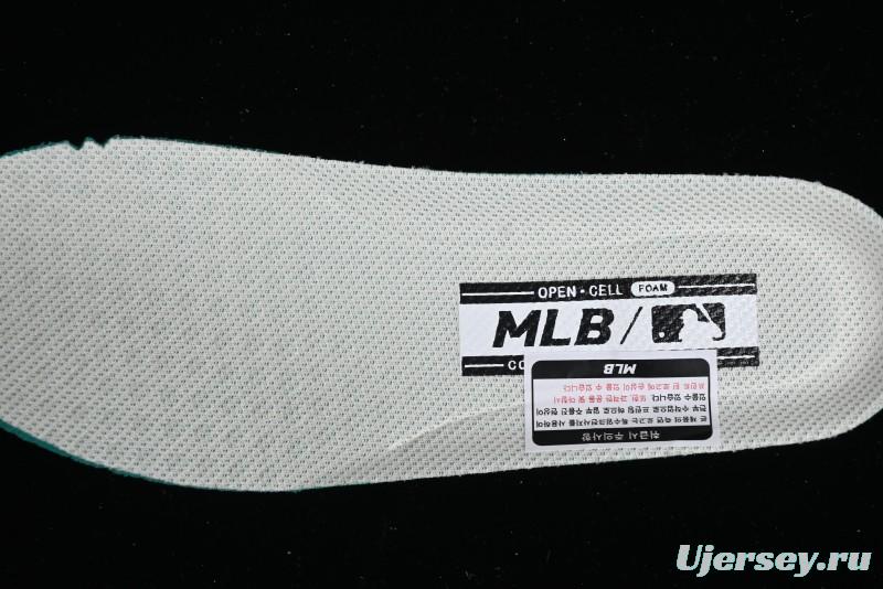 MLB Chunky Liner Basic New York Yankees Thick Platform Casual Sneakers with 6cm Height Increase - 3ASXCLS3N43WIS