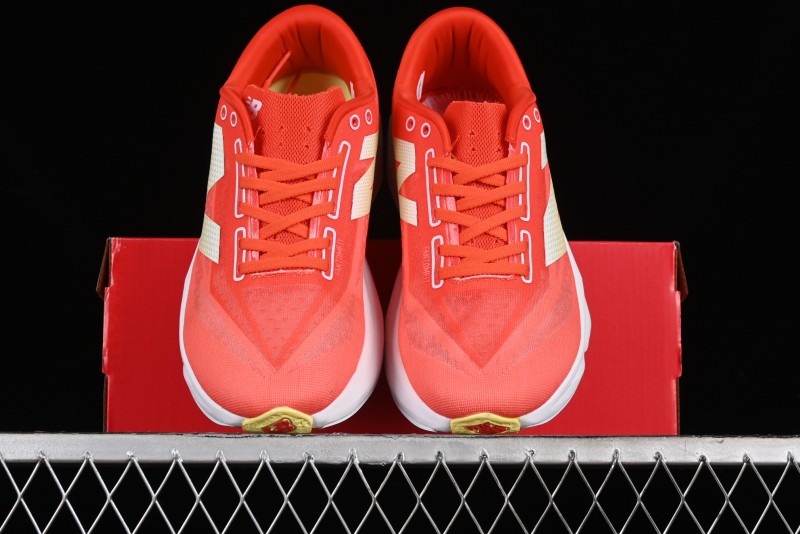 New Balance FuelCell Rebel V4 Low-Top Slip-Resistant Durable Versatile Casual Running Shoes - WFCXLR4