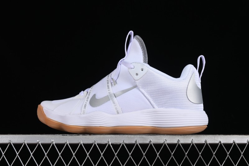 Nike HyperSet Lightweight Low-Top Training Basketball Shoes with React Foam and Flywire - DJ4473-100