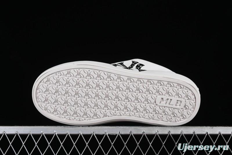 MLB Chunky Classic Base Heel Monogram Lightweight Platform Sneakers with 6cm Height Boost - 3ASXCBH4N50BKS