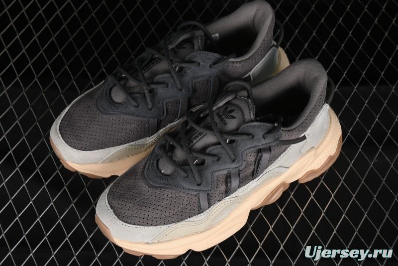 Adidas Originals Ozweego TR Retro Lightweight Running Sneakers - IF8577