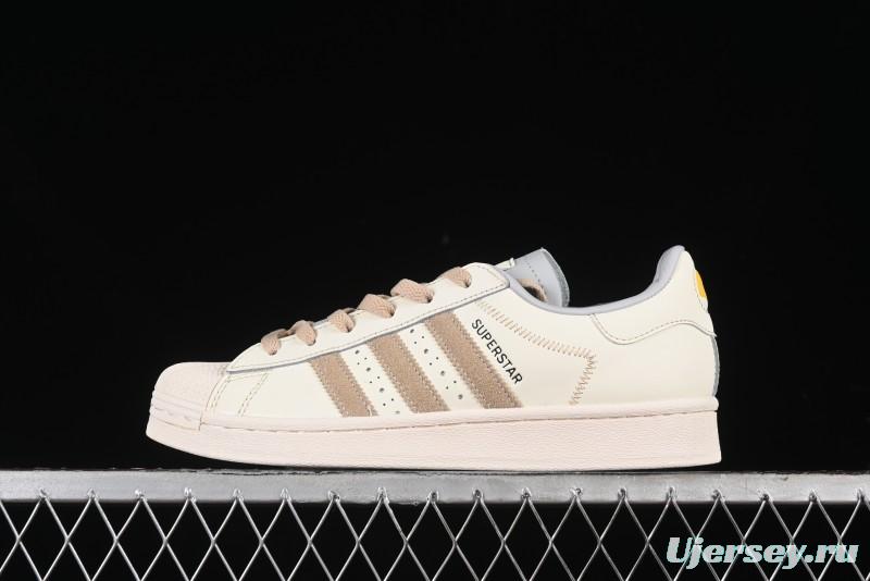Adidas Superstar IF1779 Casual Sneakers with Shell Toe Design - IF1779