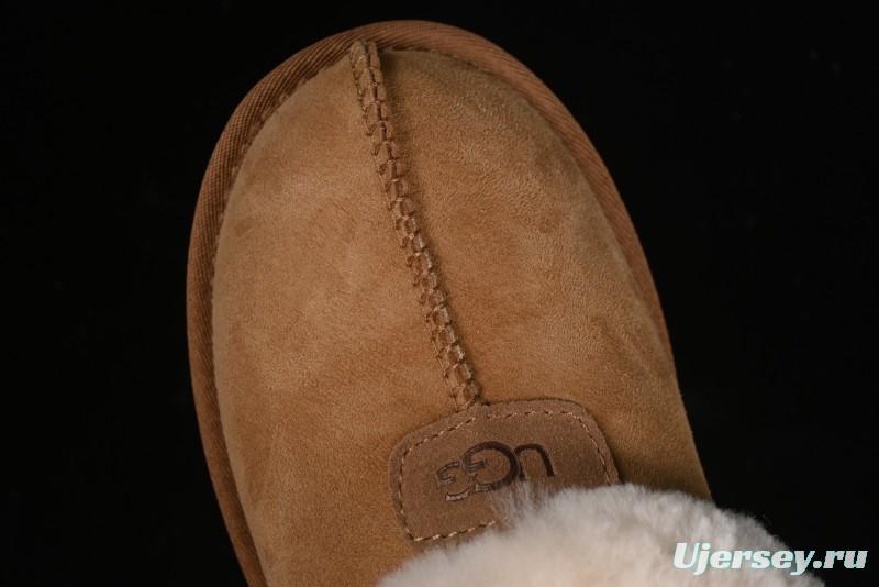UGG Classic Short II Mini Boots with Genuine Australian Sheepskin and TREADLITE Outsole - 1134810
