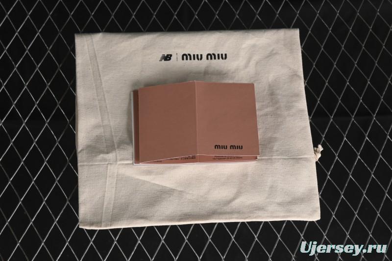 Miu Miu x New Balance 530 Low-Top Retro Running Shoes with Deconstructed Design - 38165