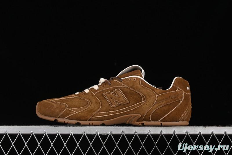 Miu Miu x New Balance 530 Low-Top Retro Running Shoes with Deconstructed Design - 38165