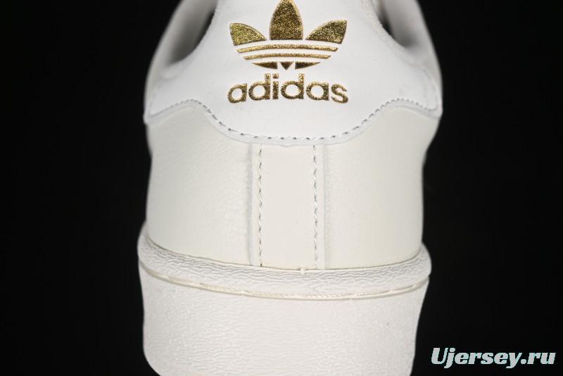 Adidas Superstar HQ6668 Casual Sneakers with Shell Toe Design