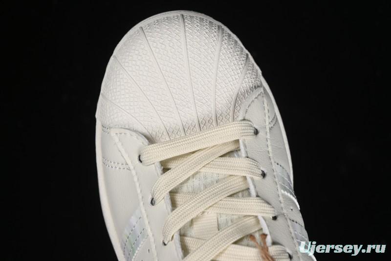 Adidas Superstar HQ6668 Casual Sneakers with Shell Toe Design