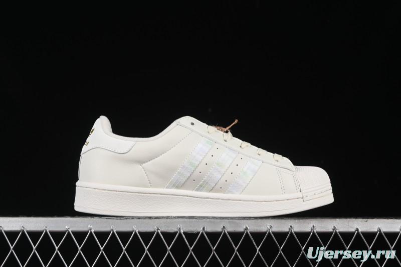 Adidas Superstar HQ6668 Casual Sneakers with Shell Toe Design