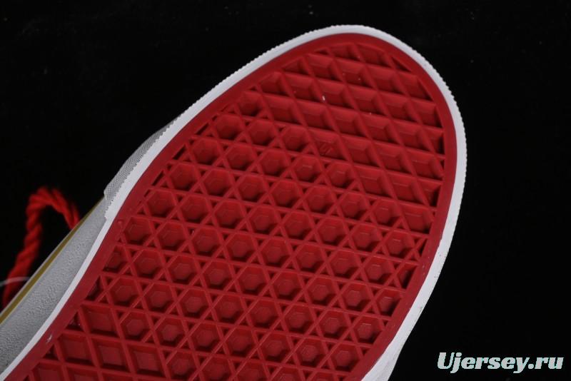 Vans Classics Knu Skool Vr3 Retro Sneakers with Enlarged Toe and Thickened Tongue - VN000CS0JV6