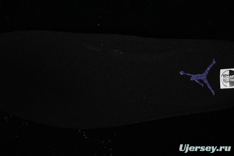 Nike Air Jordan 11 Retro High Top Basketball Shoes in Black/Red - CT8012-600