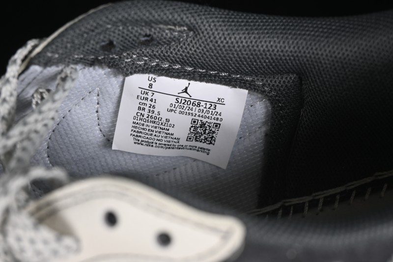 Nike Air Jordan 1 Low OG SP Travis Scott x Fragment Design Collaboration Sneakers - SJ2068-123