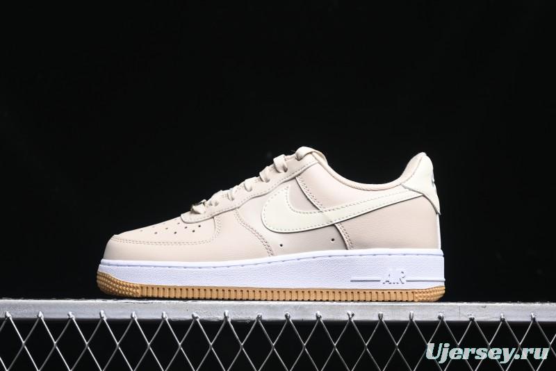 Nike Air Force 1 '07 Low Top Sneakers with Full-Grain Leather and Air Cushion - DD8959-111
