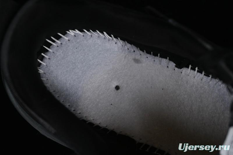 Nike Runtekk V2K Retro Low-Top Running Shoes with Cushlon Midsole and Anti-Slip Design - FD0736-001