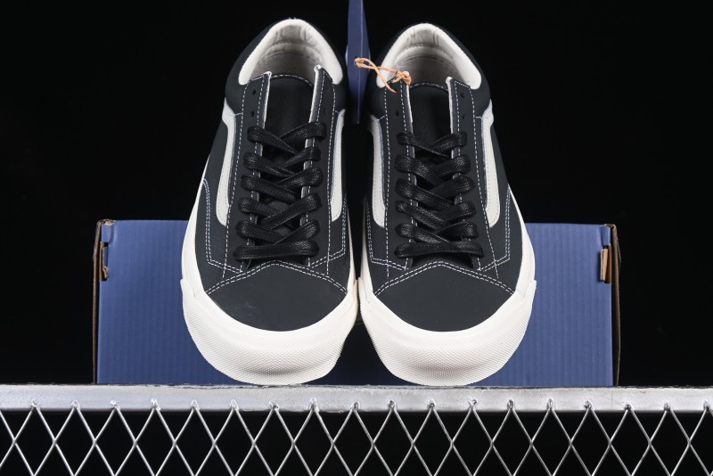 Vans Premium Old Skool 36 Full-Grain Leather Retro Skate Shoes - VN000D57BLK