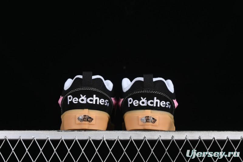 Vans Classics Knu Skool Vulcanized Skate Shoes in Black & Pink - VN0014QC0BV