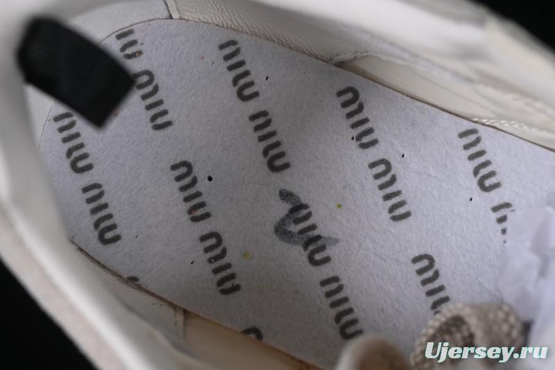 Miu Miu Suede Round Toe Lace-Up Women's Low-Top Casual Shoes in Beige - 99D4