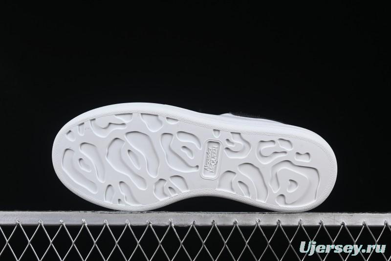 Alexander McQueen Oversized Sneakers with Black Suede Heel Detail - D.E5