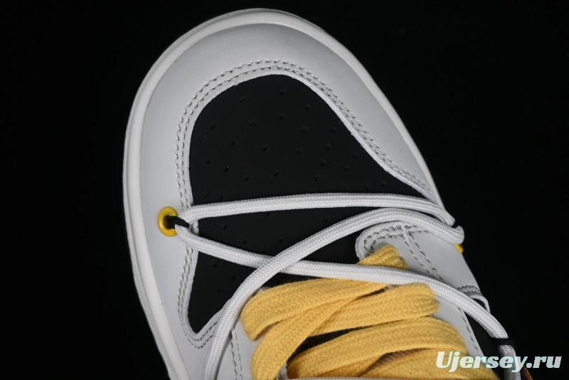 Nike SB Dunk Low Custom Collaboration Otomo Katsuhiro x Nike SB Dunk Low "Steamboy OST" - CT0856-101