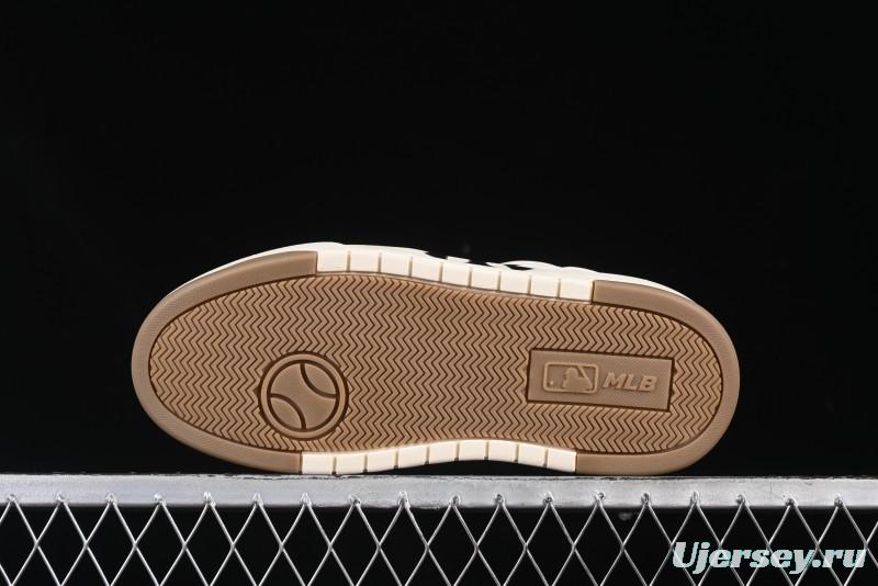 New York Yankees Chunky Liner Mid Denim Monogram Platform Sandals - 3ASXCA12N50IVS