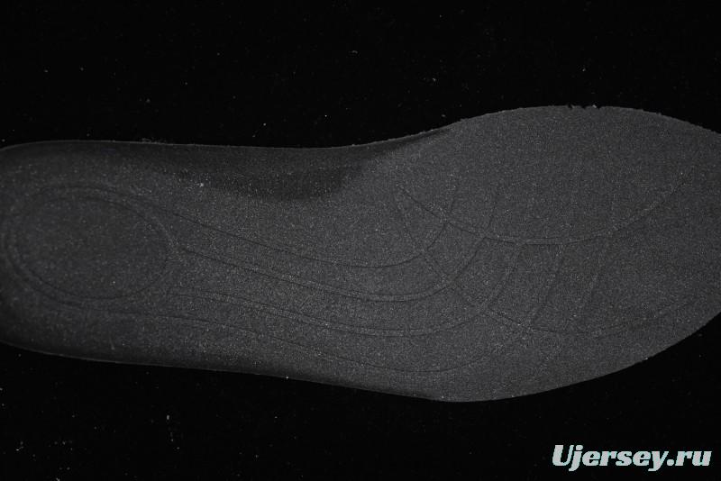 Golden Goose Marathon Silver Comfortable Low-Top Lifestyle Sneakers - X.E5