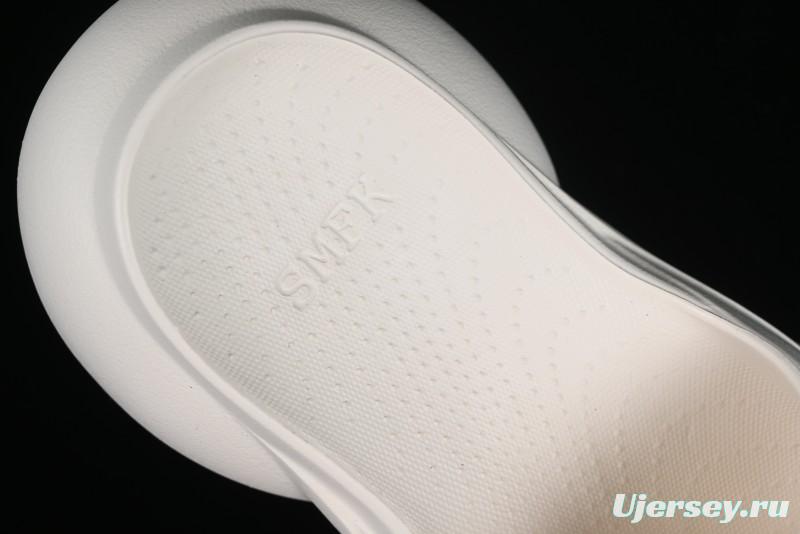 SMFK COMPASS Embossed One-Piece Platform Slides - E9066