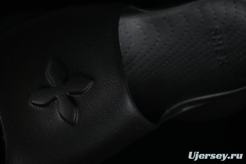 SMFK COMPASS Embossed One-Word Platform Slides - E9066