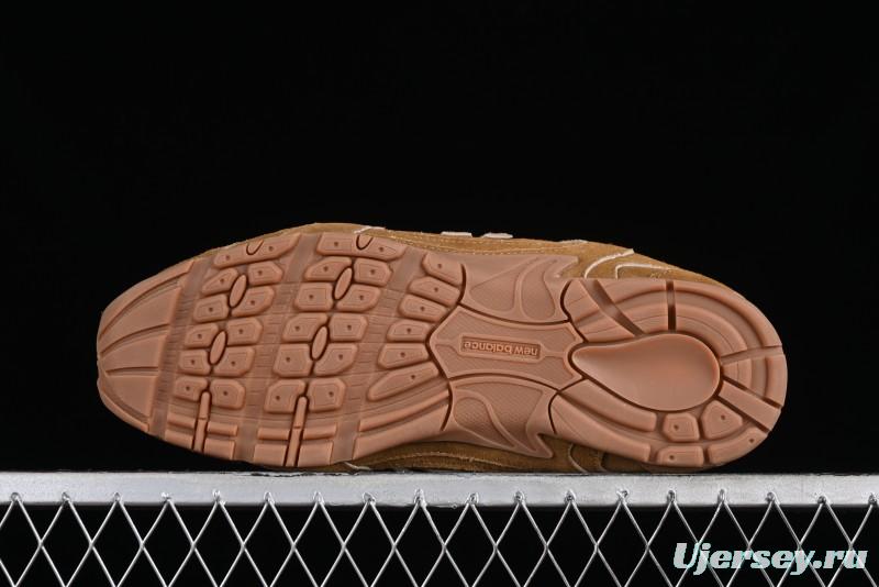 Miu Miu x New Balance 530 Low-Top Retro Running Sneakers with Deconstructed Design - AJD4